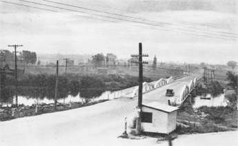 1943 Severn River and Bridge on postcard