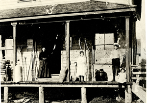 1908 Barkway Store Mrs Jim Post, Ada, Percy and Pearl Nichols